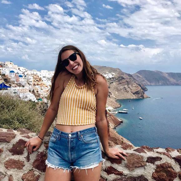 Meet your Posher, Chloe - Picture 1 of 1